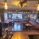 招待所 The Jackdaw Pub Self Catering Static Caravan Free Breakfast Supplied *