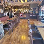 The Jackdaw Pub Self Catering Static Caravan Free Breakfast Supplied *