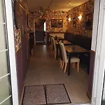 The Jackdaw Pub Self Catering Static Caravan Free Breakfast Supplied * 塔德卡斯特