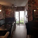 The Jackdaw Pub Self Catering Static Caravan Free Breakfast Supplied 塔德卡斯特