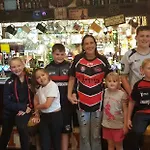 The Jackdaw Pub Self Catering Static Caravan Free Breakfast Supplied * טדקסטר