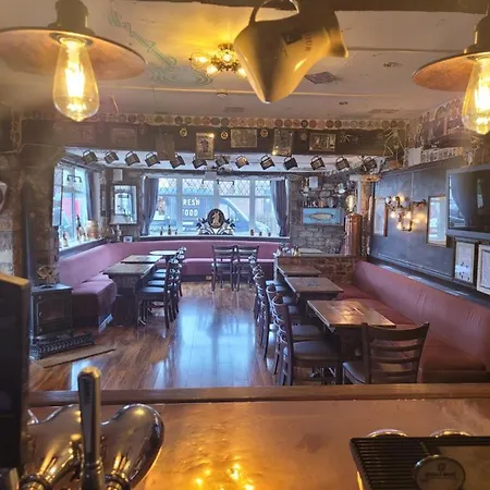 ベッド・アンド・ブレックファスト The Jackdaw Pub Self Catering Static Caravan Free Breakfast Supplied *