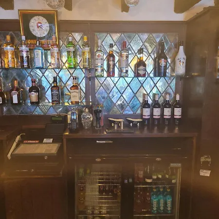 The Jackdaw Pub Self Catering Static Caravan Free Breakfast Supplied 塔德卡斯特