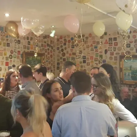 招待所 The Jackdaw Pub Self Catering Static Caravan Free Breakfast Supplied *