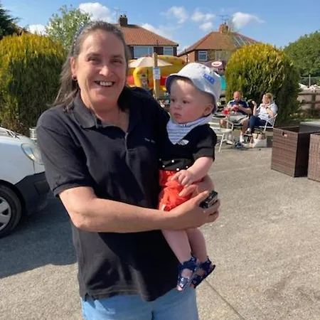 The Jackdaw Pub Self Catering Static Caravan Free Breakfast Supplied 招待所