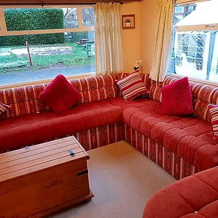 The Jackdaw Pub Self Catering Static Caravan Free Breakfast Supplied