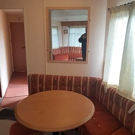 The Jackdaw Pub Self Catering Static Caravan Free Breakfast Supplied 招待所 塔德卡斯特