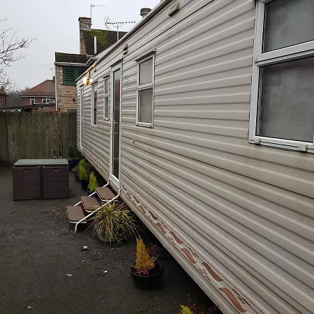 The Jackdaw Pub Self Catering Static Caravan Free Breakfast Supplied ベッド・アンド・ブレックファスト タッドカスター