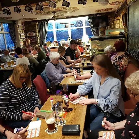 ベッド・アンド・ブレックファスト The Jackdaw Pub Self Catering Static Caravan Free Breakfast Supplied
