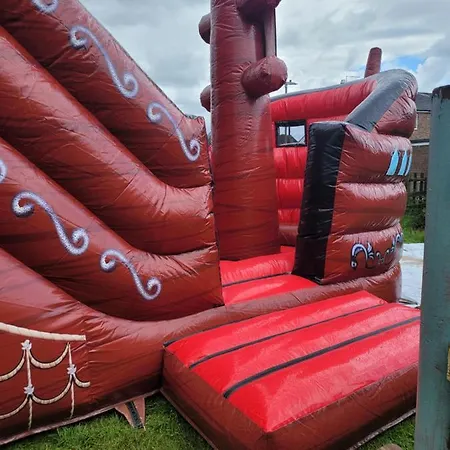 The Jackdaw Pub Self Catering Static Caravan Free Breakfast Supplied Tadcaster