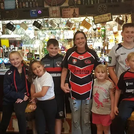 The Jackdaw Pub Self Catering Static Caravan Free Breakfast Supplied * Tadcaster