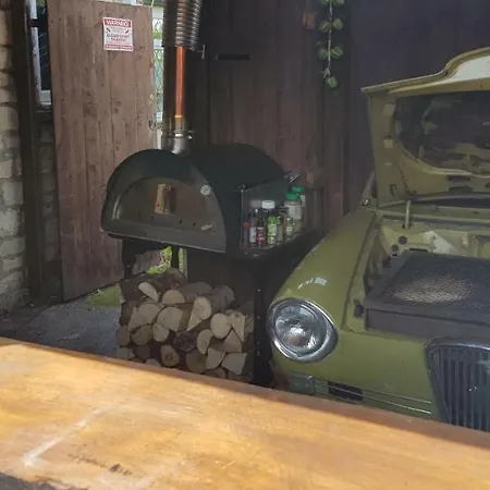 The Jackdaw Pub Self Catering Static Caravan Free Breakfast Supplied * Tadcaster