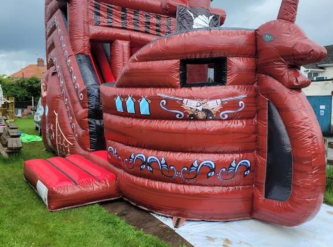 The Jackdaw Pub Self Catering Static Caravan Free Breakfast Supplied Guest house