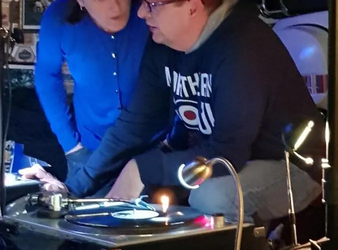 The Jackdaw Pub Self Catering Static Caravan Free Breakfast Supplied * Tadcaster