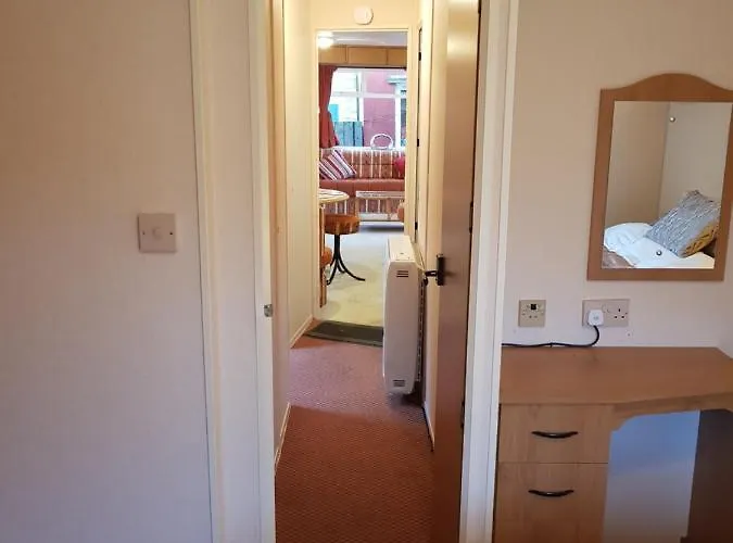 The Jackdaw Pub Self Catering Static Caravan Free Breakfast Supplied Guest house