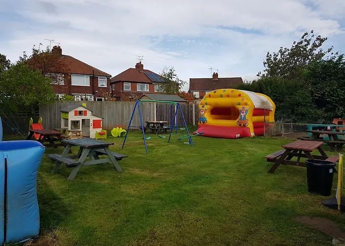 The Jackdaw Pub Self Catering Static Caravan Free Breakfast Supplied *