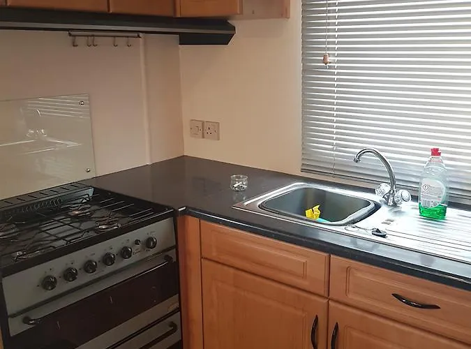 Guest house The Jackdaw Pub Self Catering Static Caravan Free Breakfast Supplied